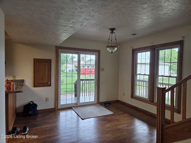 230 Beech Grove Rd, Shepherdsville, KY 40165