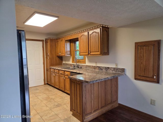 230 Beech Grove Rd, Shepherdsville, KY 40165
