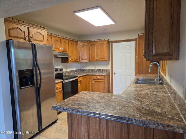 230 Beech Grove Rd, Shepherdsville, KY 40165