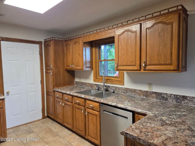 230 Beech Grove Rd, Shepherdsville, KY 40165