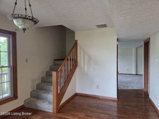 230 Beech Grove Rd, Shepherdsville, KY 40165