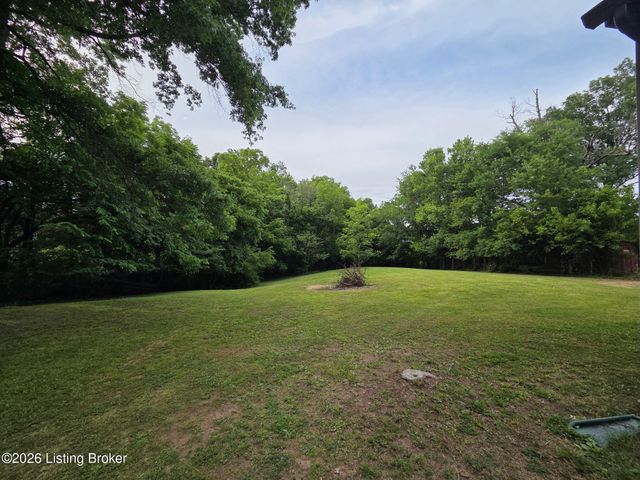 230 Beech Grove Rd, Shepherdsville, KY 40165