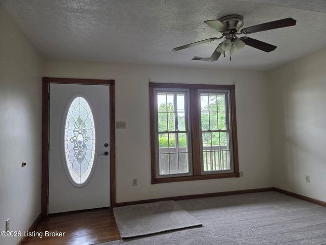 230 Beech Grove Rd, Shepherdsville, KY 40165