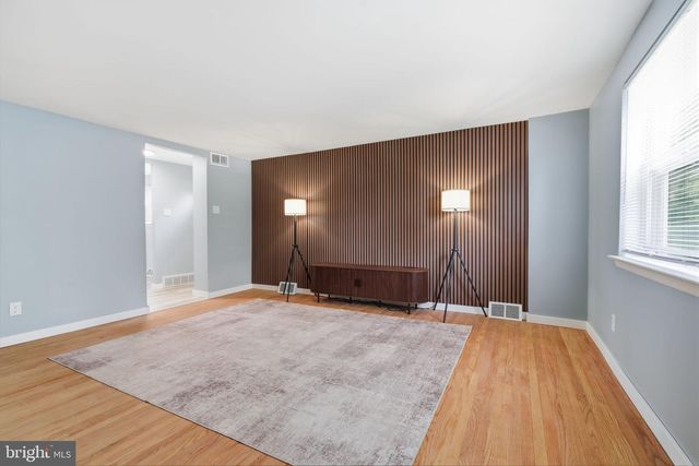 2713 CLAYTON ST, Philadelphia, PA 19152