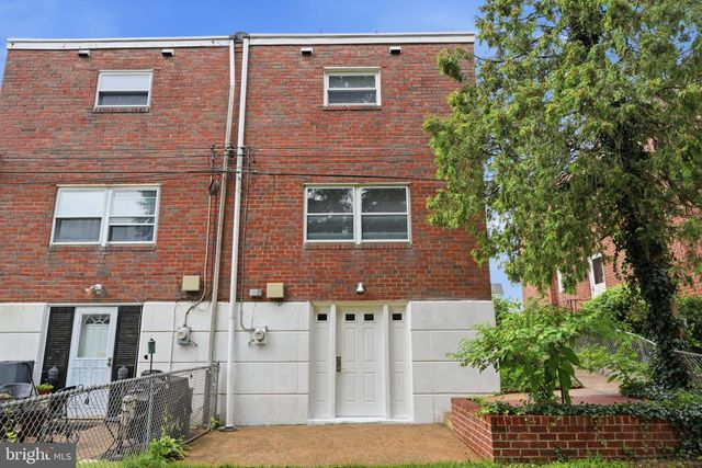 2713 CLAYTON ST, Philadelphia, PA 19152
