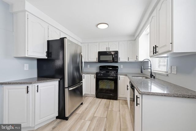 2713 CLAYTON ST, Philadelphia, PA 19152