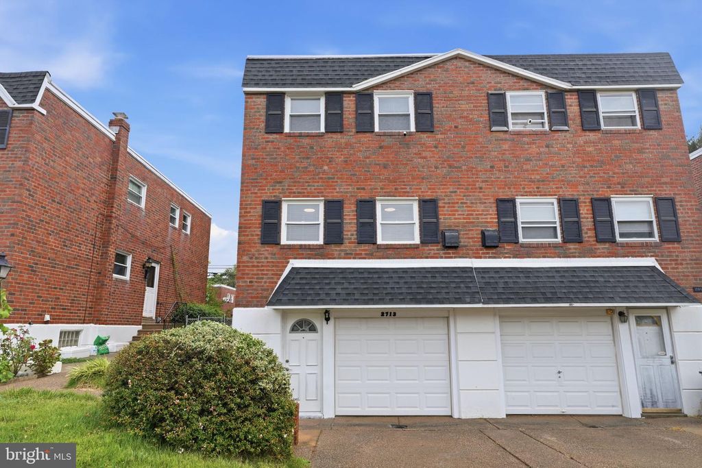 2713 CLAYTON ST, Philadelphia, PA 19152