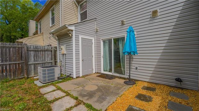 5465 Lynbrook LNDG, Virginia Beach, VA 23462