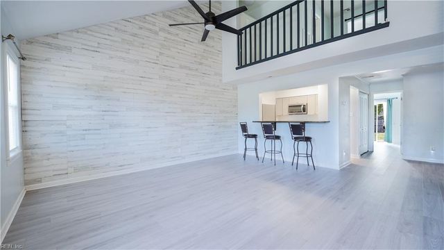 5465 Lynbrook LNDG, Virginia Beach, VA 23462