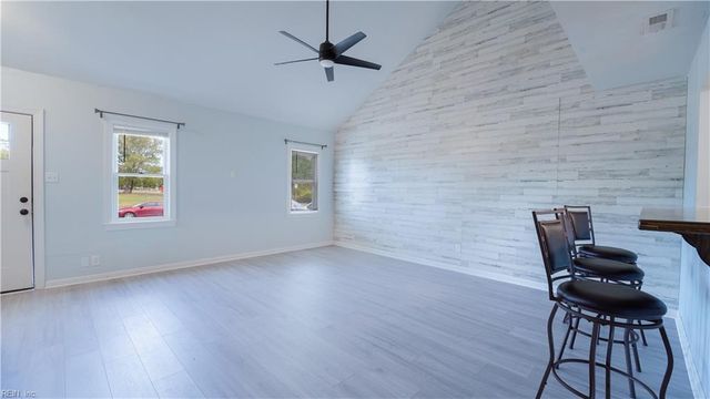 5465 Lynbrook LNDG, Virginia Beach, VA 23462