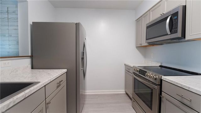 5465 Lynbrook LNDG, Virginia Beach, VA 23462