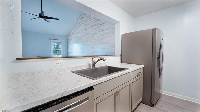 5465 Lynbrook LNDG, Virginia Beach, VA 23462