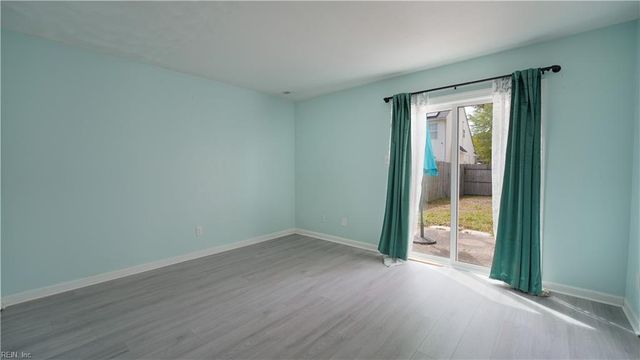 5465 Lynbrook LNDG, Virginia Beach, VA 23462