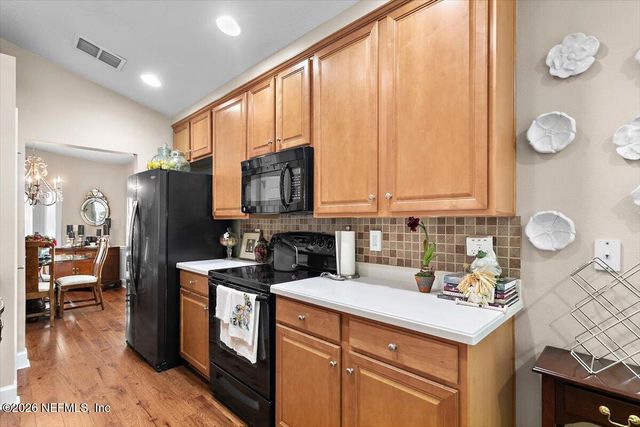 9092 SWEET TREE Trail, Jacksonville, FL 32256
