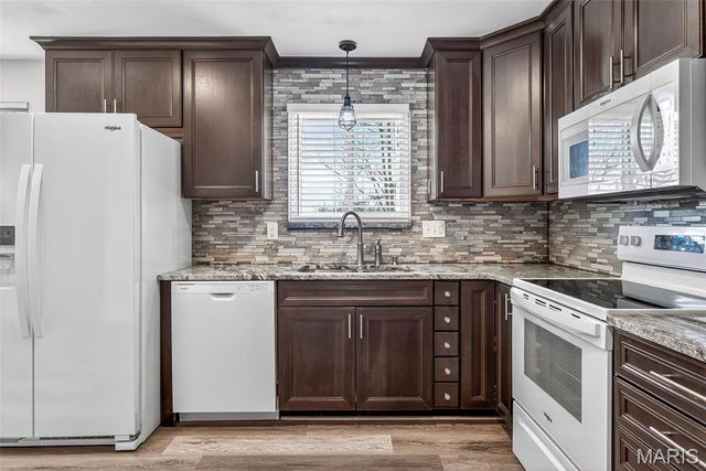 2721 Rose Drive, Arnold, MO 63010