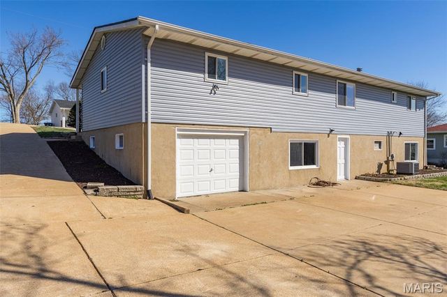 2721 Rose Drive, Arnold, MO 63010