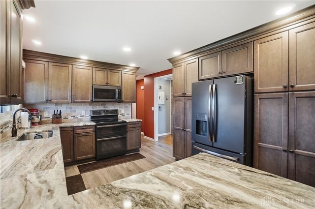 519 Kenbrook Drive, Vandalia, OH 45377