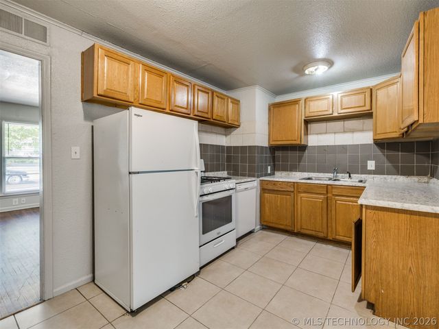 6714 E Jasper Street, Tulsa, OK 74115