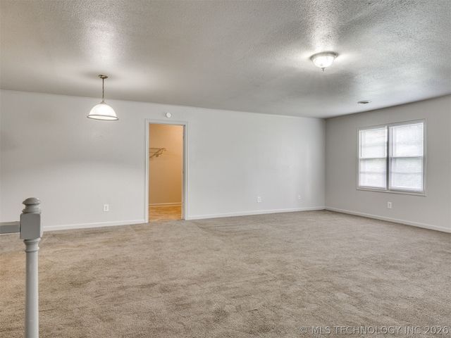 6714 E Jasper Street, Tulsa, OK 74115