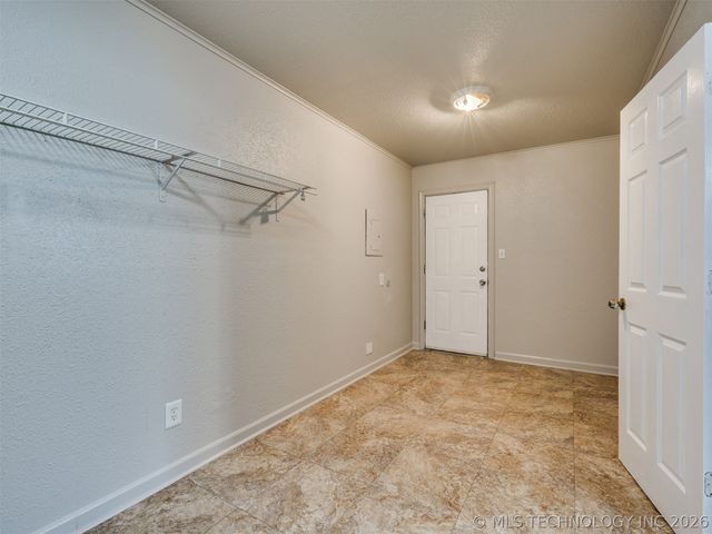 6714 E Jasper Street, Tulsa, OK 74115