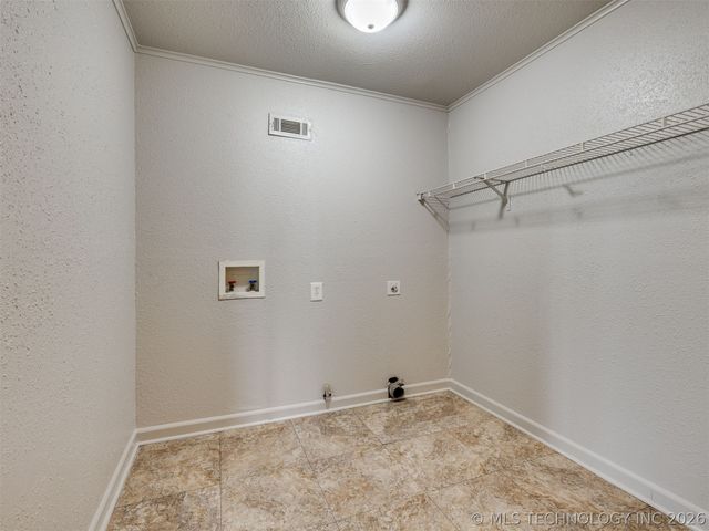 6714 E Jasper Street, Tulsa, OK 74115