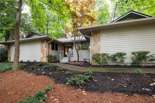 4198 Lake Rill Court, Marietta, GA 30062