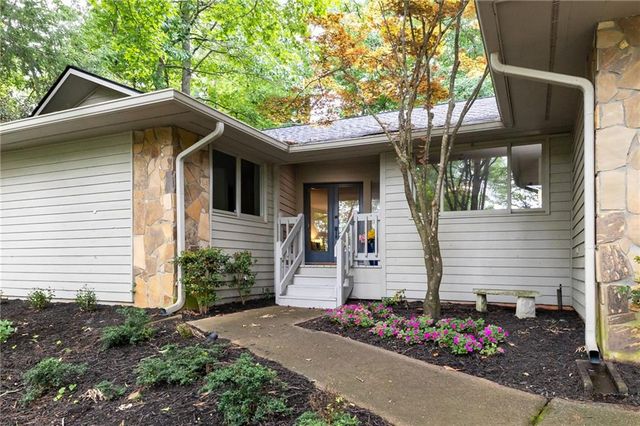 4198 Lake Rill Court, Marietta, GA 30062