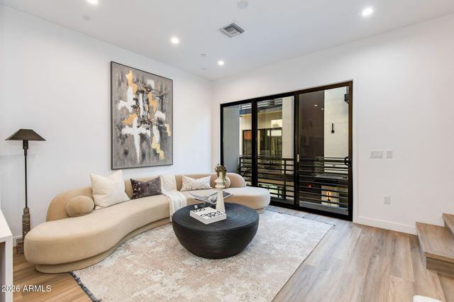 4220 N 32ND Street 17, Phoenix, AZ 85018