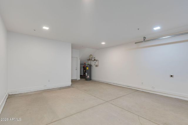 4220 N 32ND Street 17, Phoenix, AZ 85018