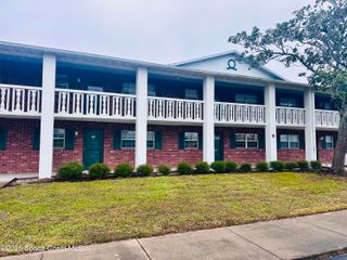 1890 Knox Mcrae Drive 107f, Titusville, FL 32780