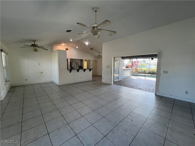 1504 NE 2nd TER, Cape Coral, FL 33909