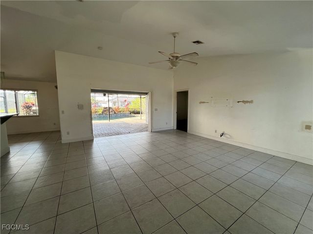 1504 NE 2nd TER, Cape Coral, FL 33909