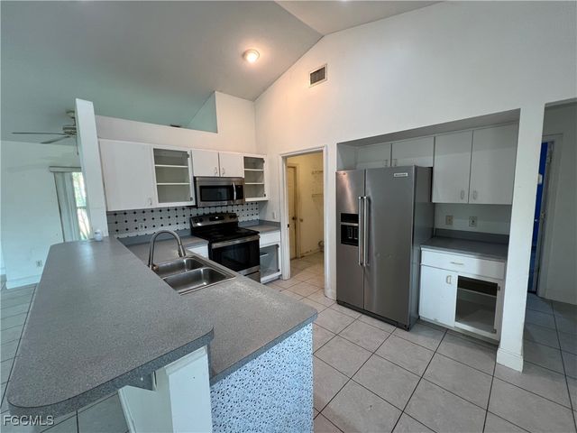 1504 NE 2nd TER, Cape Coral, FL 33909