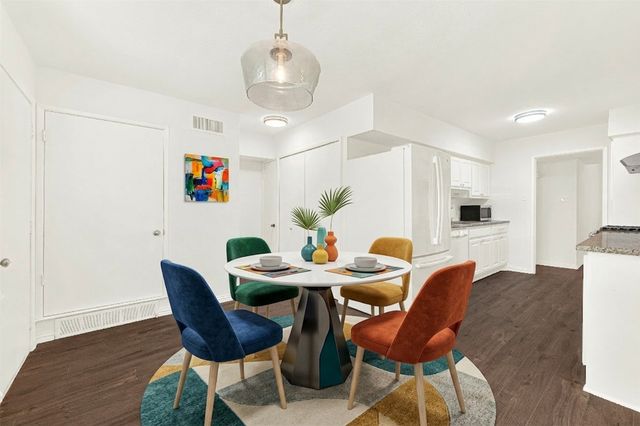 915 Warren Way, Richardson, TX 75080