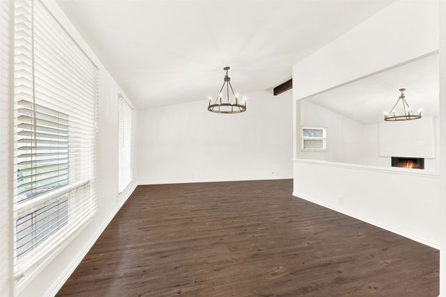 915 Warren Way, Richardson, TX 75080