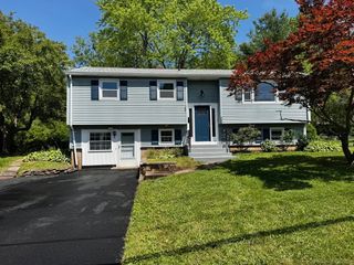26 Nejako Drive, Middletown, CT 06457