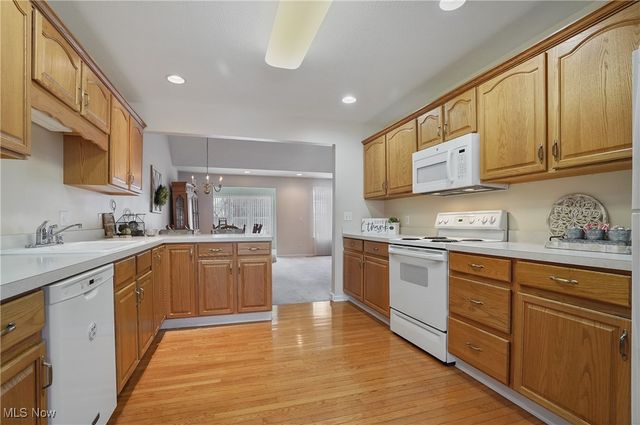 437 E Reserve Drive, Cuyahoga Falls, OH 44223