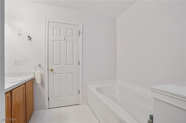 437 E Reserve Drive, Cuyahoga Falls, OH 44223