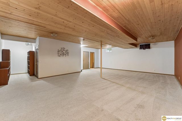 11715 S 25th Avenue Circle, Bellevue, NE 68123