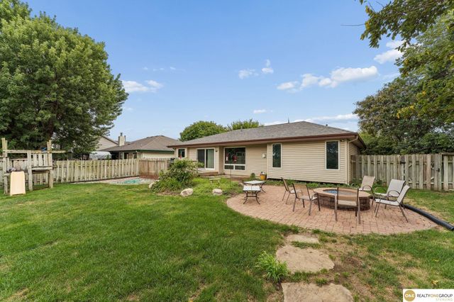 11715 S 25th Avenue Circle, Bellevue, NE 68123