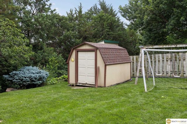 11715 S 25th Avenue Circle, Bellevue, NE 68123