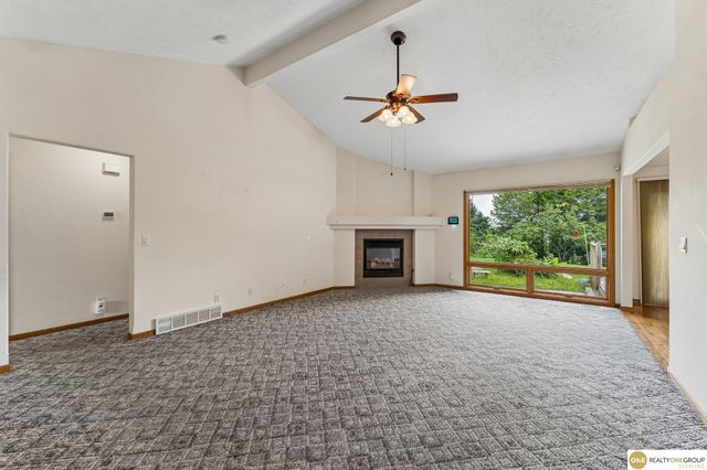 11715 S 25th Avenue Circle, Bellevue, NE 68123