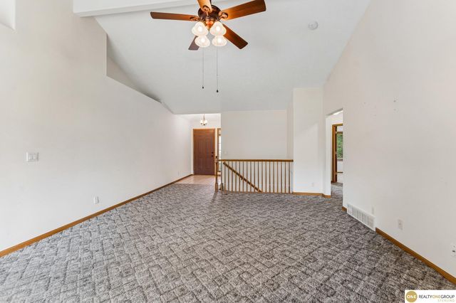 11715 S 25th Avenue Circle, Bellevue, NE 68123