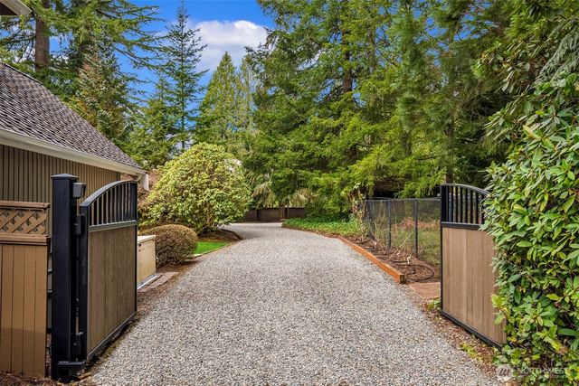 21712 NE 144th Place, Woodinville, WA 98077