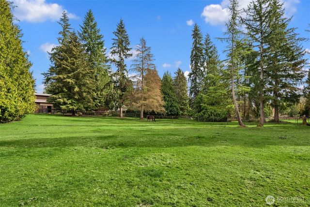 21712 NE 144th Place, Woodinville, WA 98077