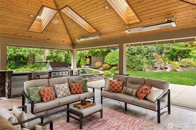 21712 NE 144th Place, Woodinville, WA 98077