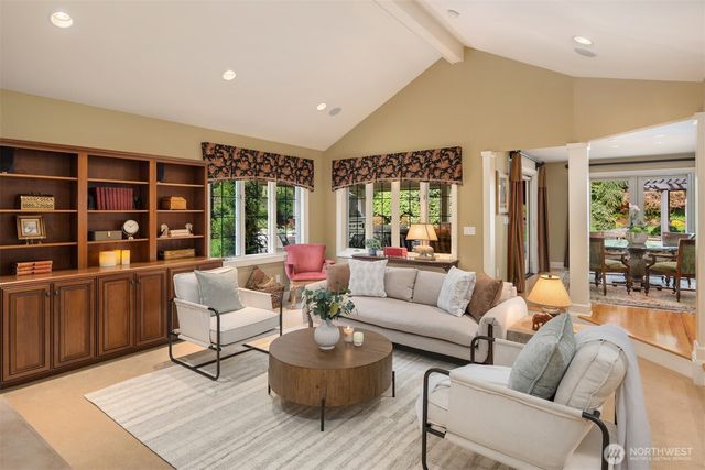 21712 NE 144th Place, Woodinville, WA 98077