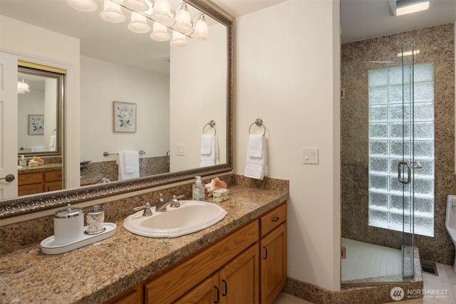 21712 NE 144th Place, Woodinville, WA 98077