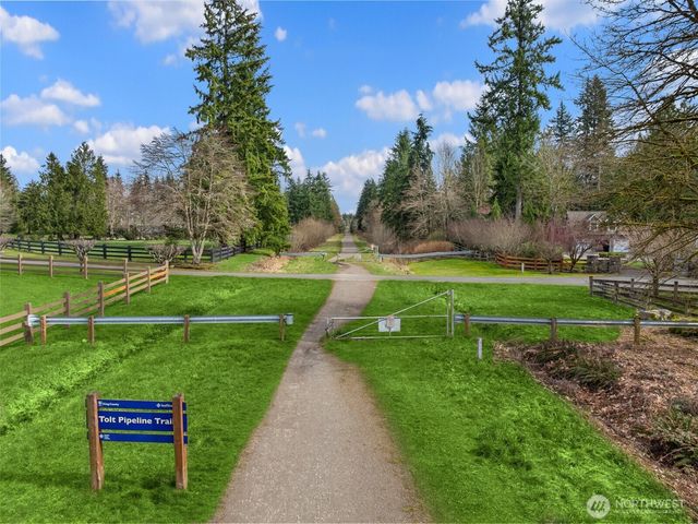 21712 NE 144th Place, Woodinville, WA 98077