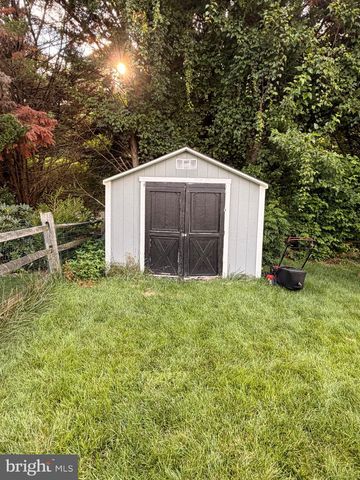 24 CATHERINE CT, Bear, DE 19701